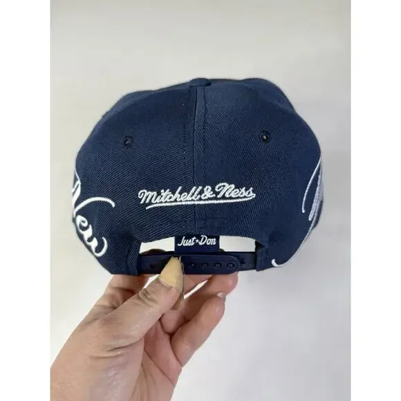 New York Yankees Mitchell & Ness Navy Just Don x MLB Lux Script Snapback Hat